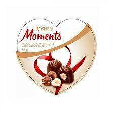 Chocolate candies Moments with whole hazelnut Heart 98g/8 pcs./box